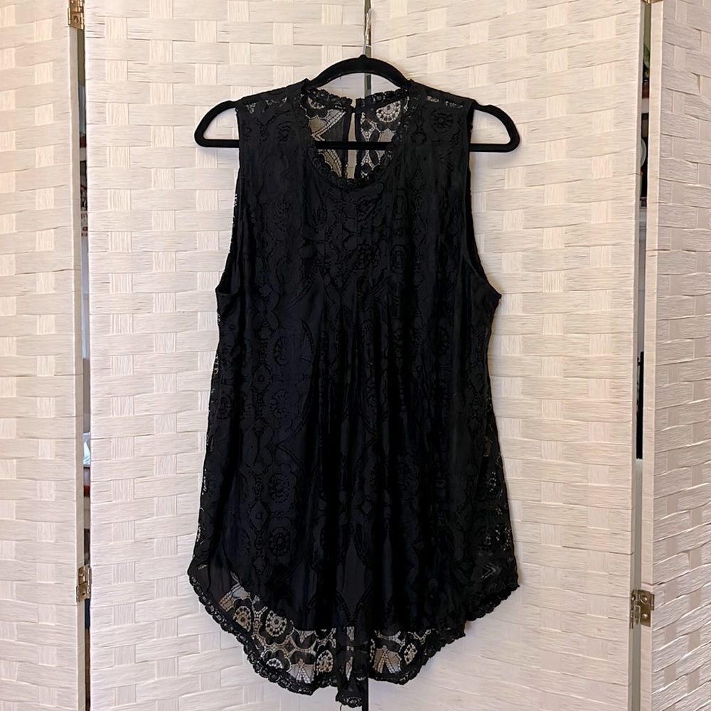 Sleeveless black lace top, new!